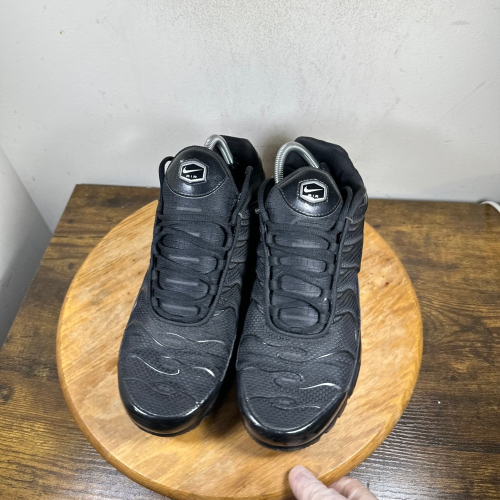 Nike Air Max Plus TN SE Men's Black Running Sneakers Size 10.5 604133-050 - Picture 5 of 9